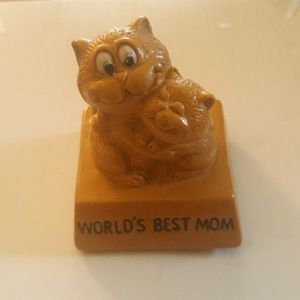 1974 Vintage Wallace Berrie Co . Figurine